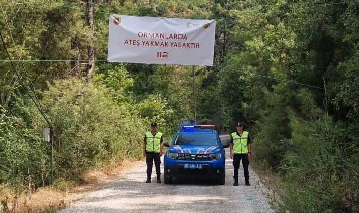 Alanya’da jandarma ekipleri ormanlık alanlarda yangın denetimi yaptı