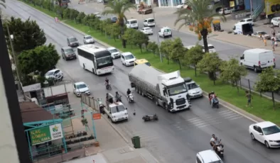 Alanya’da otomobil ile motosiklet çarpıştı