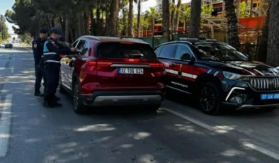 Alanya’da Jandarma TOGG ile trafik uyarısı yaptı