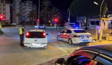 Alanya’da 8 araç trafikten men edildi