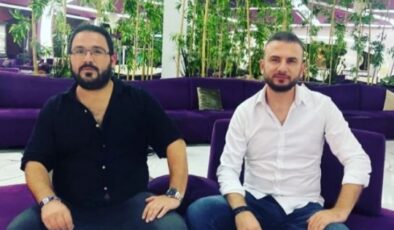 Sıkı dostlar otelde stres attı