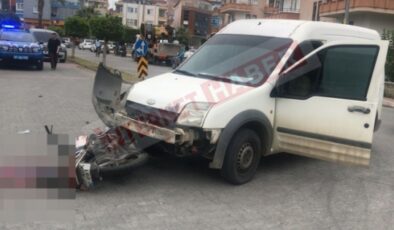 Alanya’da hafif ticari araç ile motosiklet çarpıştı: 1 ağır yaralı