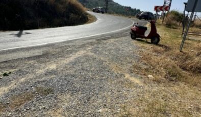 Alanya’da asfalta savrulan motosiklette 4 kişi yaralandı