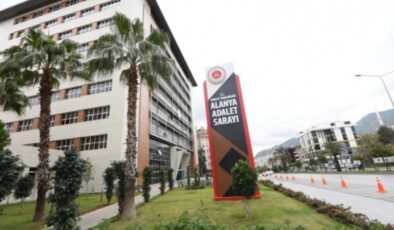 Alanya’da internetten telefon almak isterken dolandırıldı