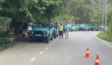 Alanya’da kurallara uymayan safari araçlarına jandarmadan ceza