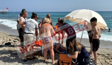 Alanya’da yerli tatilci boğulma tehlikesi geçirdi