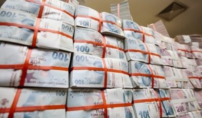 Bankacılık sektörünün kredi hacmi geriledi