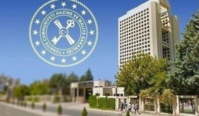 Hazine ve Maliye Bakanlığı’ndan “makam aracı” ve “çifte maaş” iddialarına yanıt