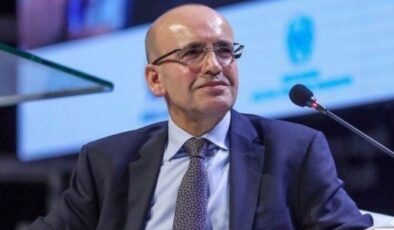 Bakan Şimşek: Cari açık sorun olmaktan çıkıyor