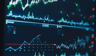 Nikkei 225 tarihinde ilk kez 42 bin puanın üzerine çıktı