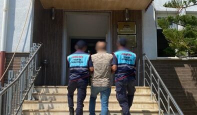 Alanya’da aranan şahıs JASAT’tan kaçamadı