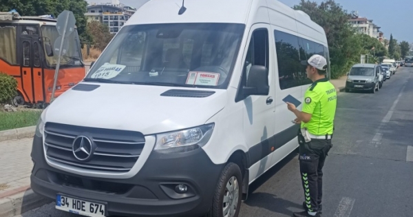 Alanya’da tur araçları denetlendi