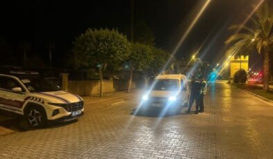 Alanya’da jandarma 14 aracı trafikten men etti