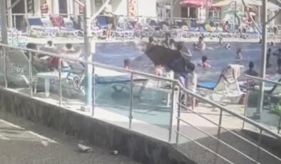 Alanya’da üzerine baca kapağı düşen kadın ağır yaralandı