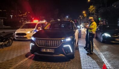 Alanya Emniyeti’nden M plakalı araçlara ceza
