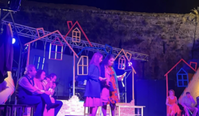 M.M.T Tunç Group ile Alanya’da Tiyatro Coşkusu Devam Ediyor