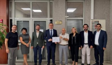 Başkan Tavlı mazbatasını aldı